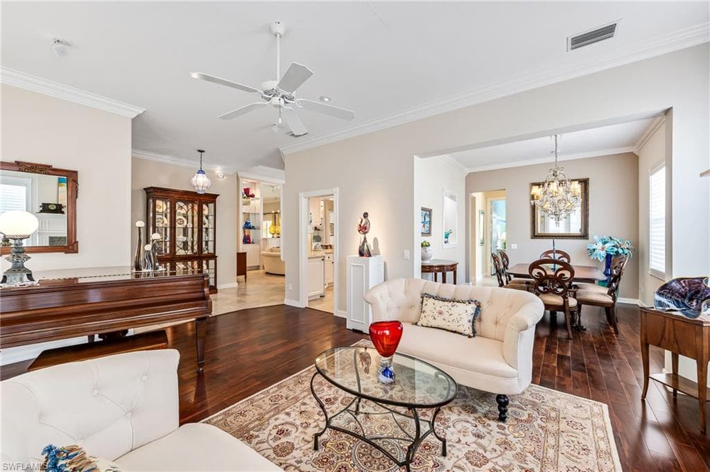 7013 Leopardi CT, NAPLES FL 34114-8
