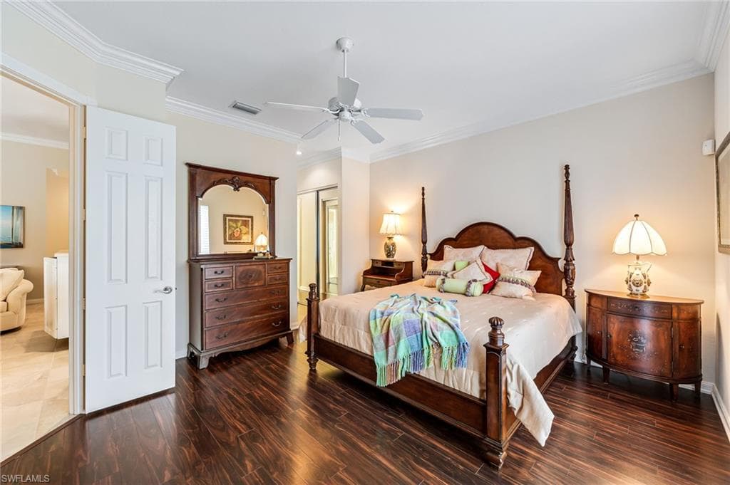 7013 Leopardi CT, NAPLES FL 34114-23