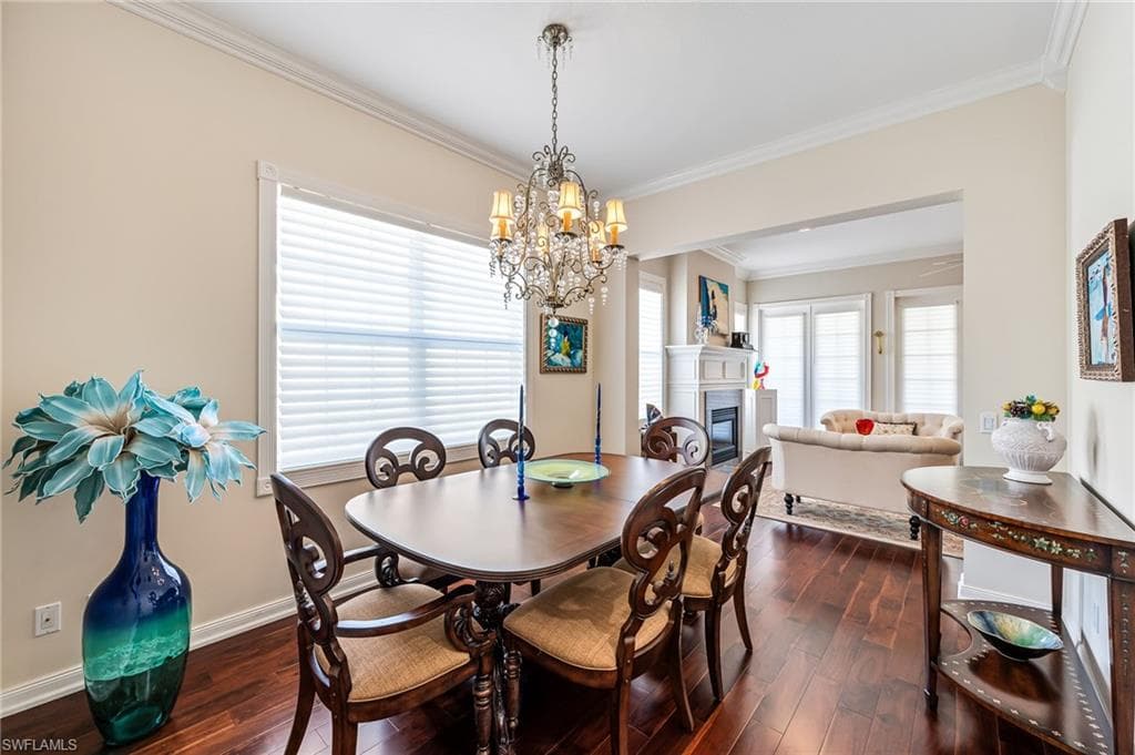 7013 Leopardi CT, NAPLES FL 34114-10