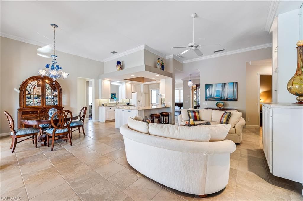 7013 Leopardi CT, NAPLES FL 34114-18