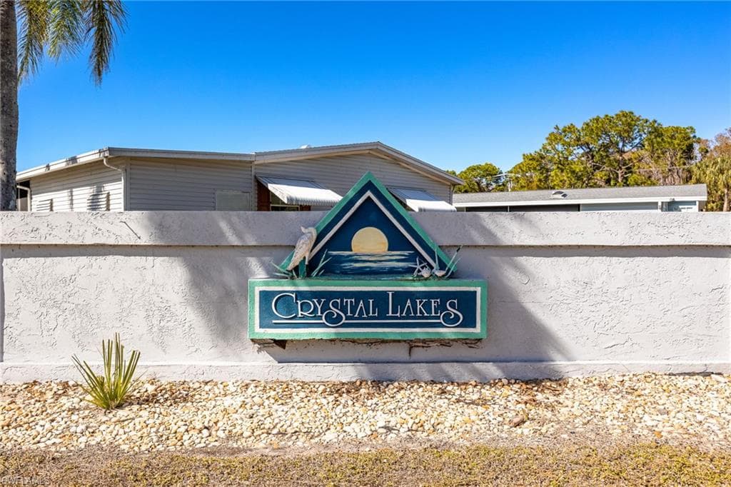 5252 Fiddleleaf DR, FORT MYERS FL 33905-1
