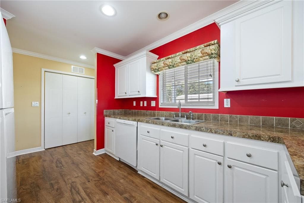 5252 Fiddleleaf DR, FORT MYERS FL 33905-5