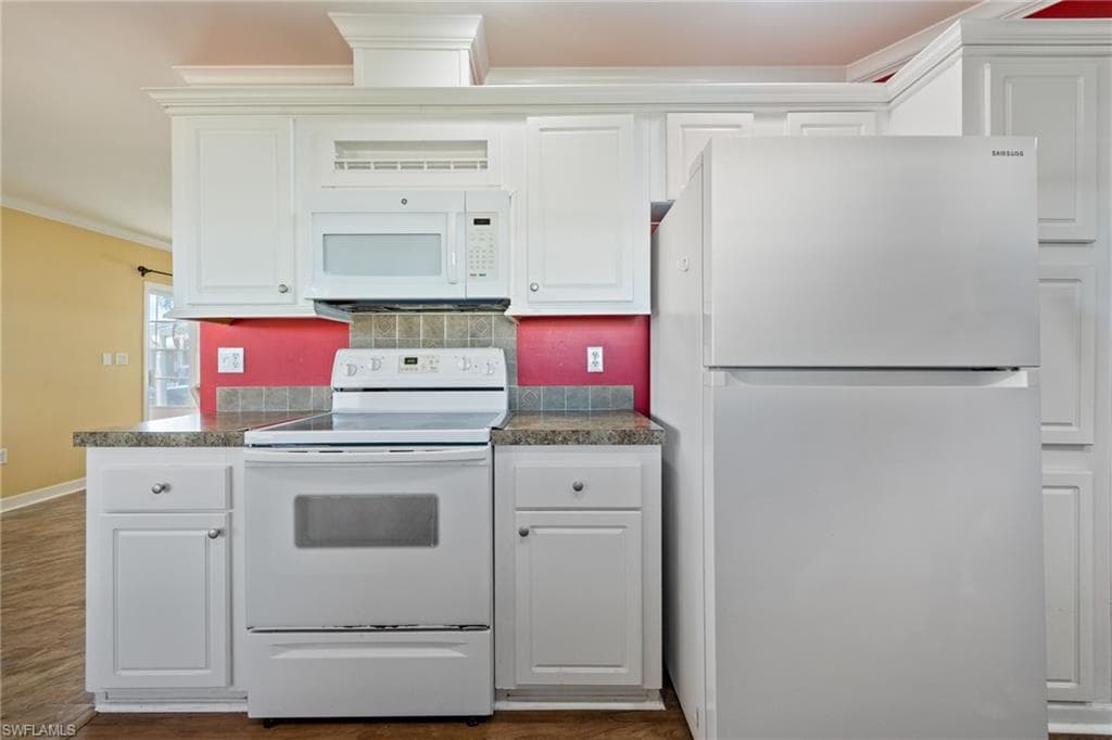 5252 Fiddleleaf DR, FORT MYERS FL 33905-4