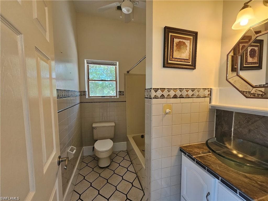 4942 Fort Denaud RD, FORT DENAUD FL 33935-9