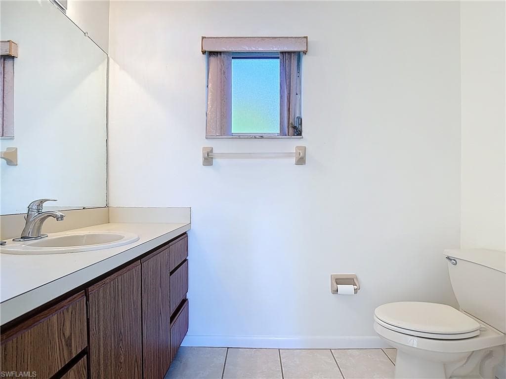 6884 Sandtrap DR # 4, FORT MYERS FL 33919-34