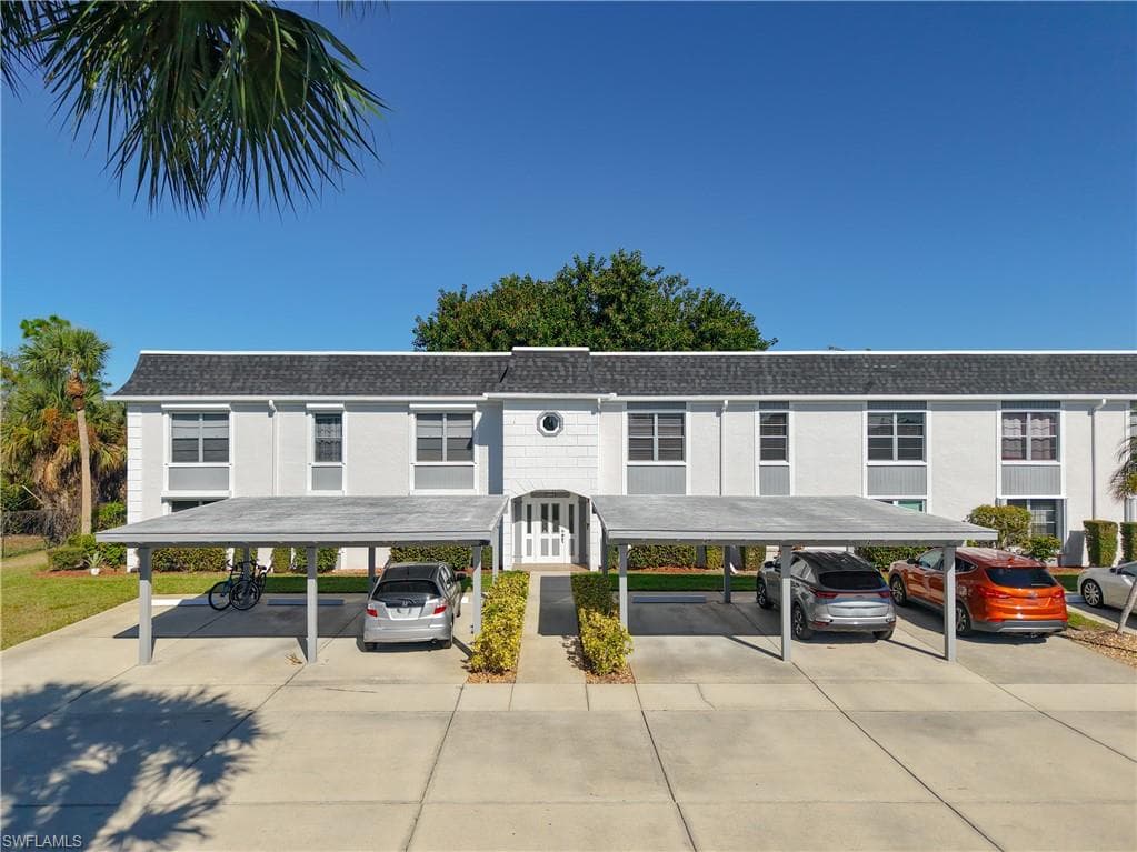 6884 Sandtrap DR # 4, FORT MYERS FL 33919-7