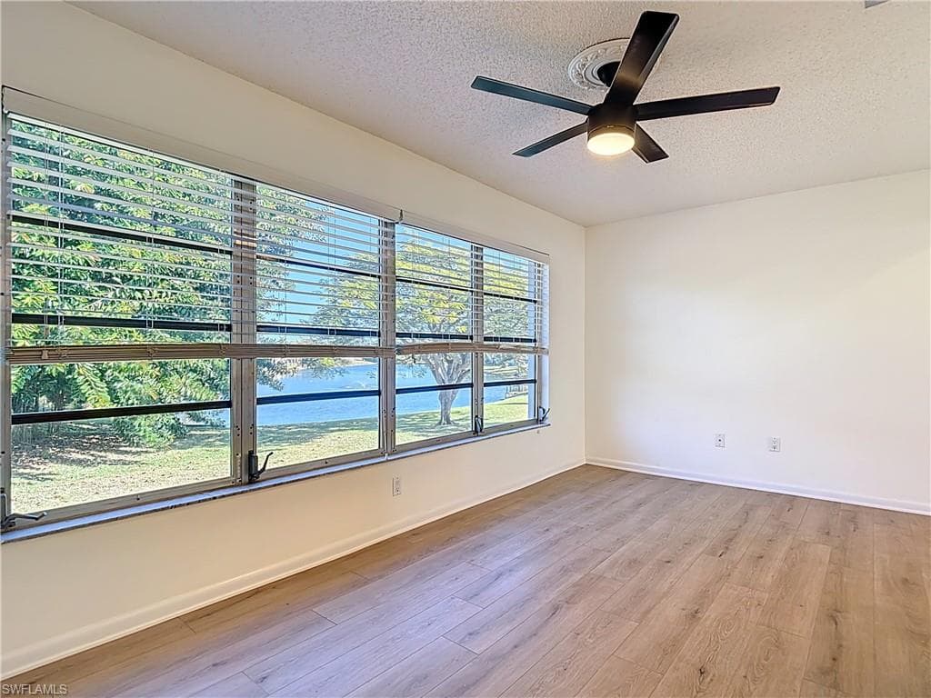 6884 Sandtrap DR # 4, FORT MYERS FL 33919-20