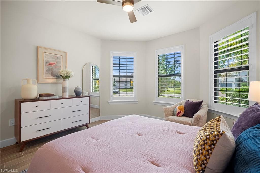 9774 Everglades DR, NAPLES FL 34120-22