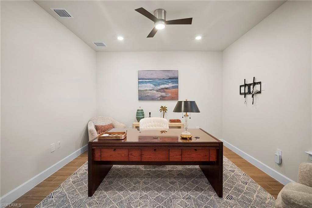 9774 Everglades DR, NAPLES FL 34120-26