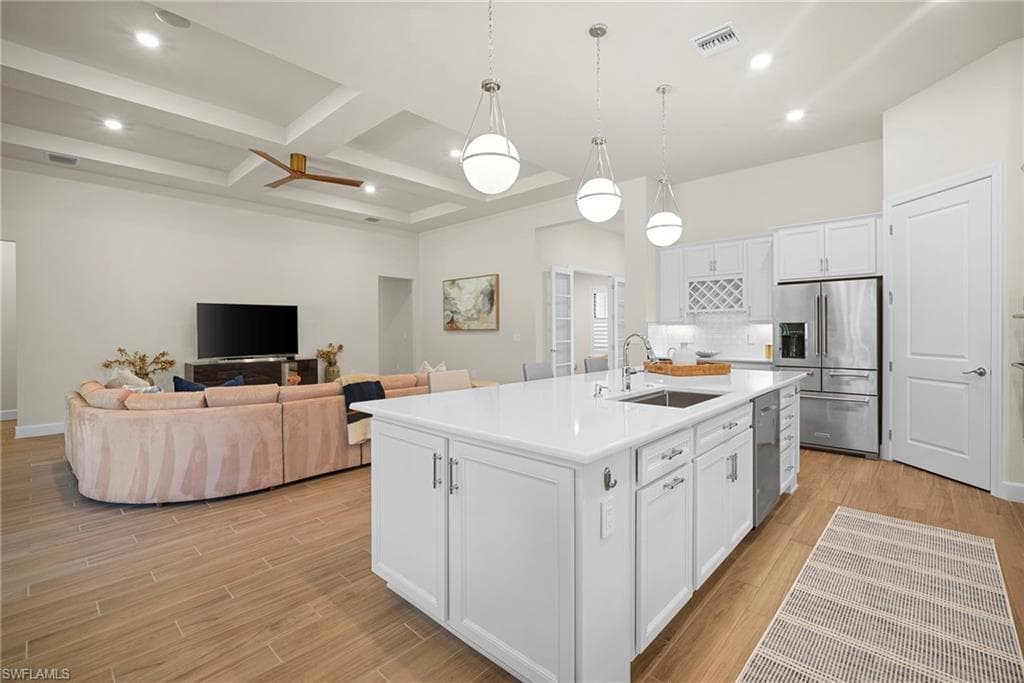 9774 Everglades DR, NAPLES FL 34120-6