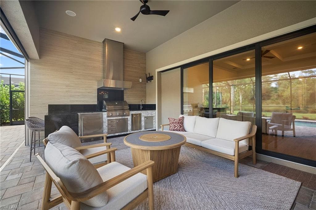 9774 Everglades DR, NAPLES FL 34120-31