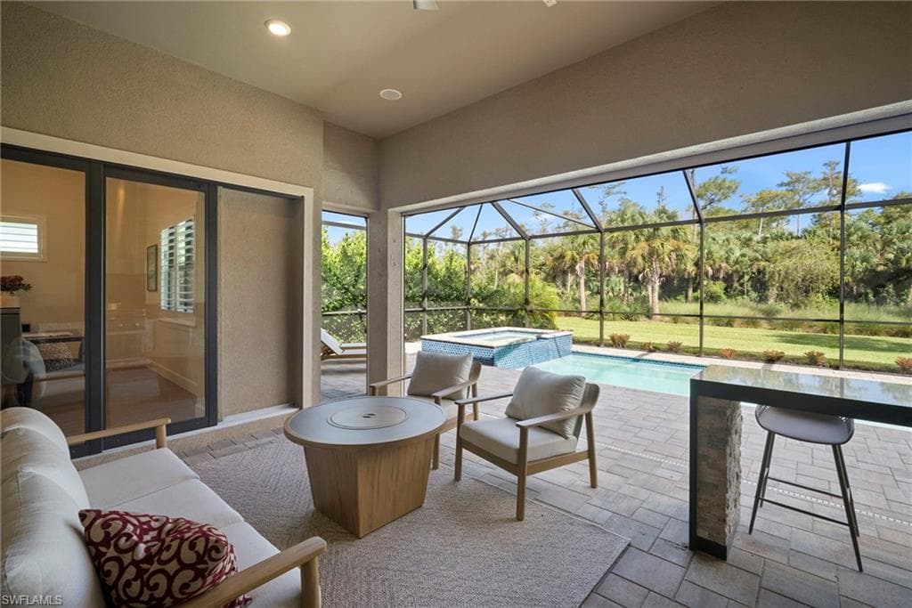 9774 Everglades DR, NAPLES FL 34120-29