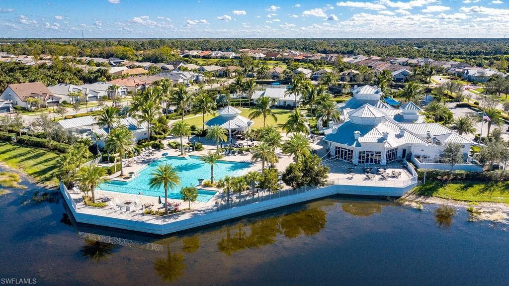 9774 Everglades DR, NAPLES FL 34120-43