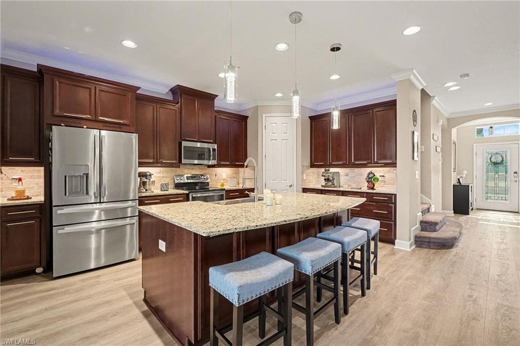 2705 Lambay CT-5