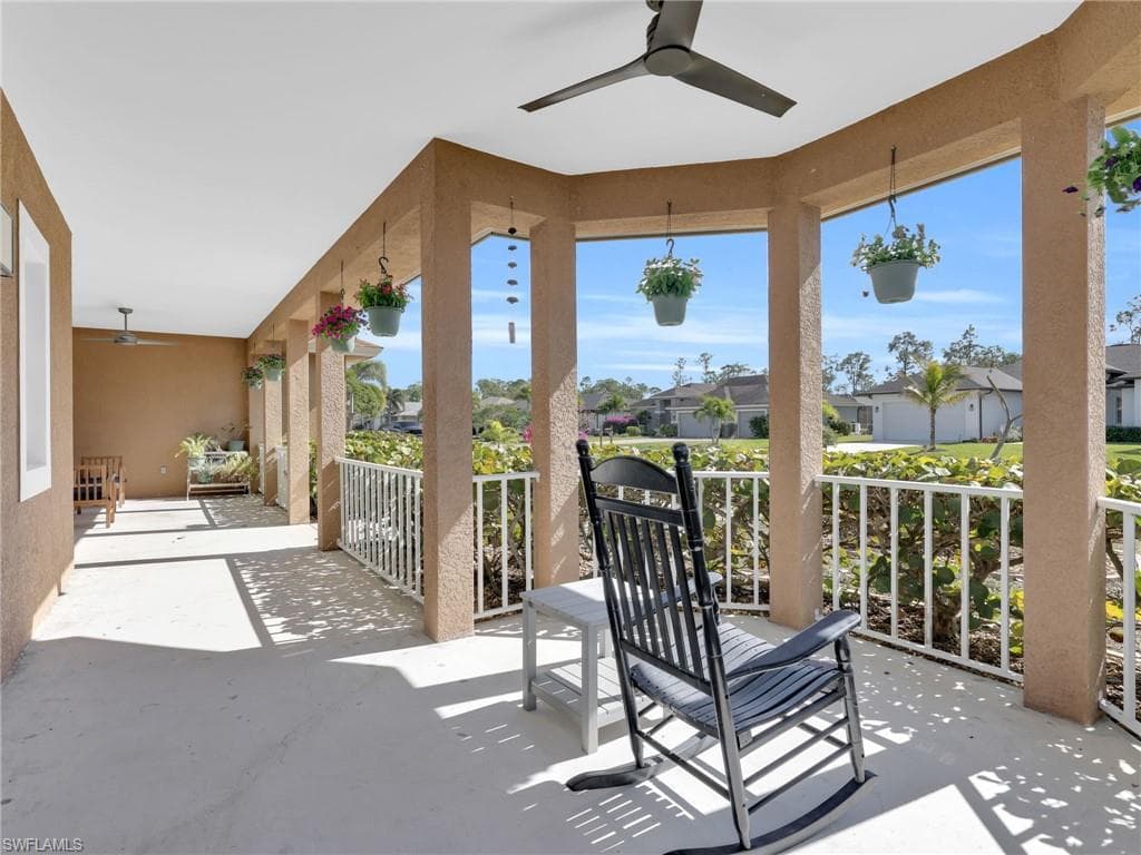 10611 Ankeny LN, BONITA SPRINGS FL 34135-2