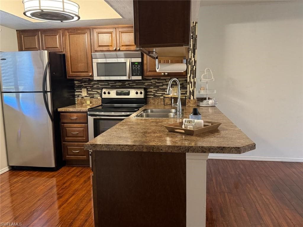 1211 Barrett RD # 1106, NORTH FORT MYERS FL 33903-6