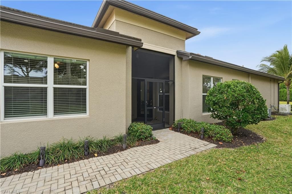 28400 Halton LN, BONITA SPRINGS FL 34135-5