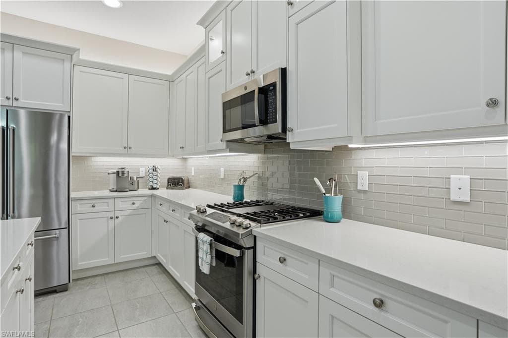 28400 Halton LN, BONITA SPRINGS FL 34135-12