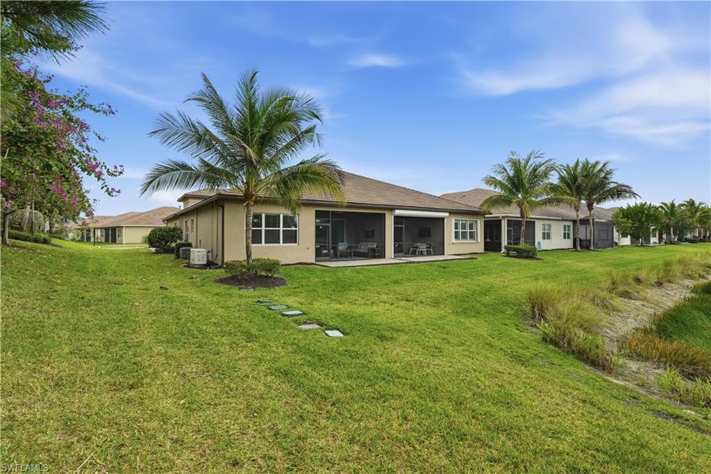 28400 Halton LN, BONITA SPRINGS FL 34135-40
