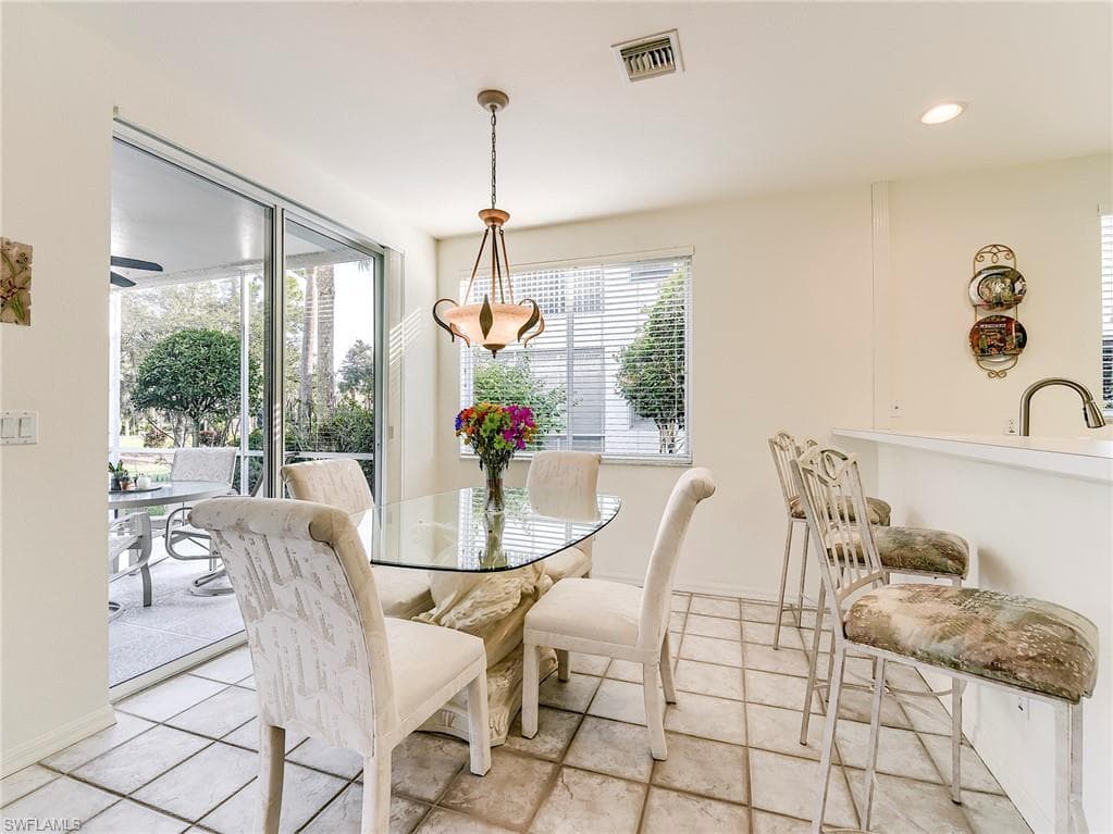 8461 Southbridge DR # 4, ESTERO FL 33967-11