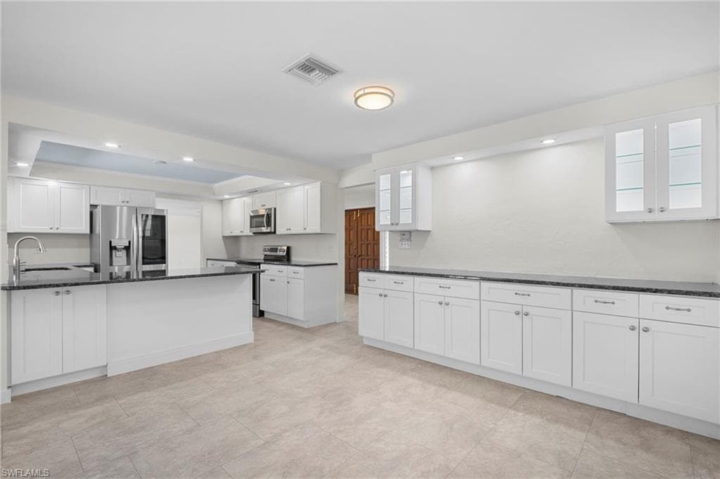 5091 Westminster DR, FORT MYERS FL 33919-19