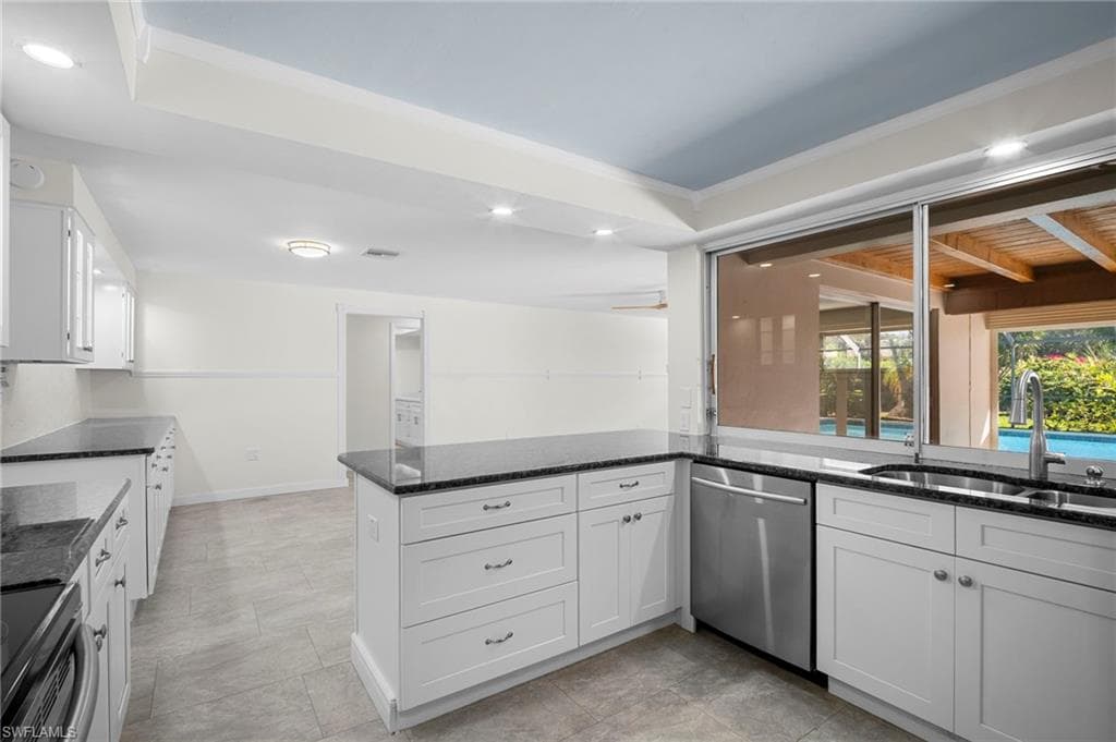 5091 Westminster DR, FORT MYERS FL 33919-8