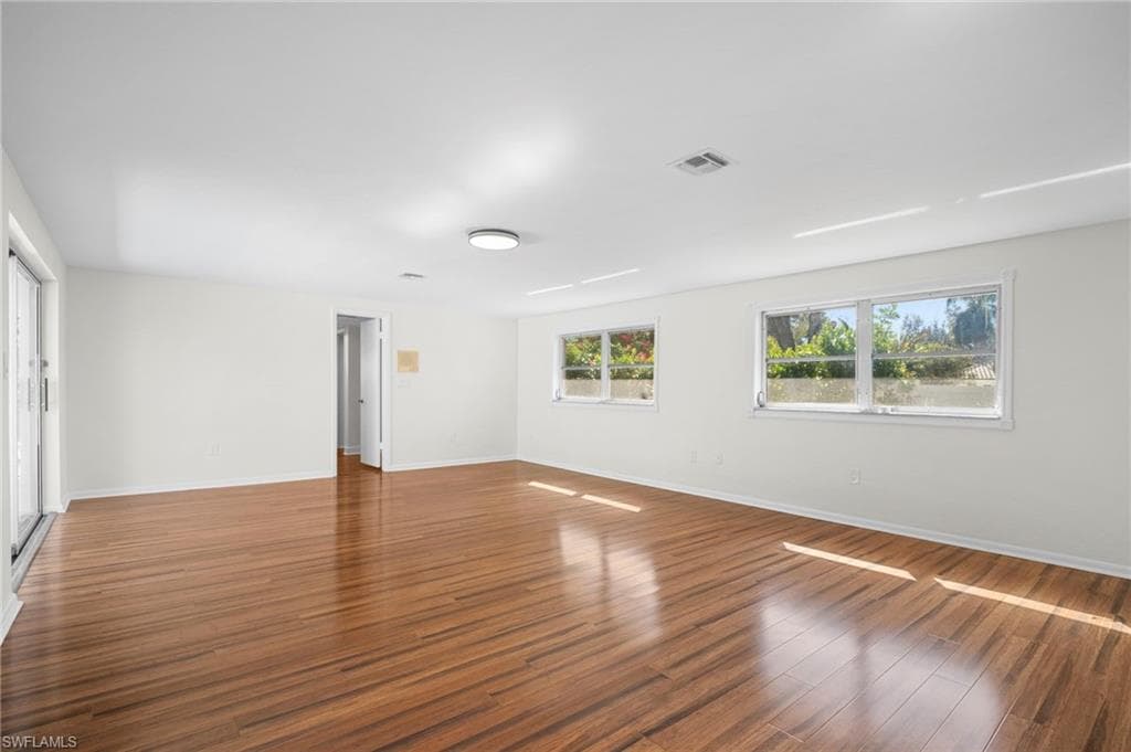 5091 Westminster DR, FORT MYERS FL 33919-24