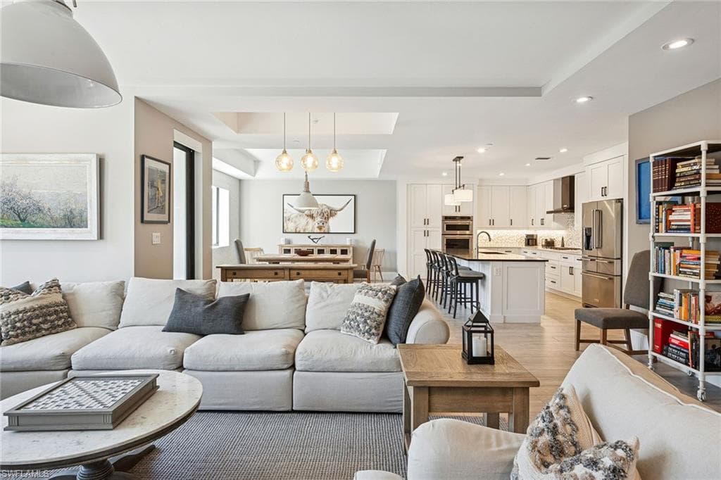 1135 3rd AVE S # 119, NAPLES FL 34102-22