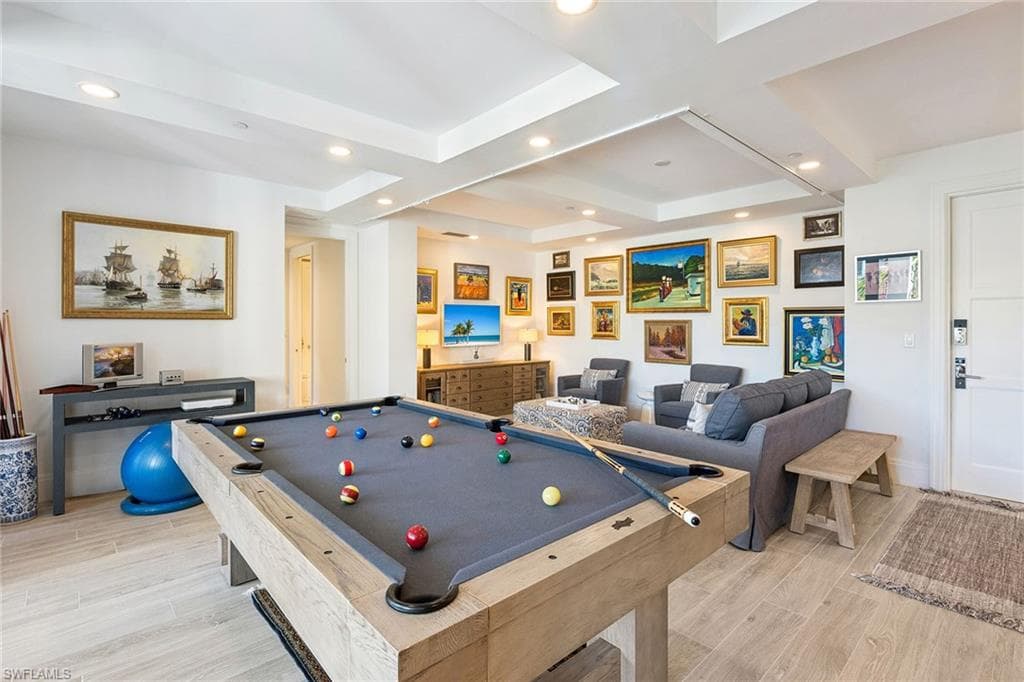 1135 3rd AVE S # 119, NAPLES FL 34102-29