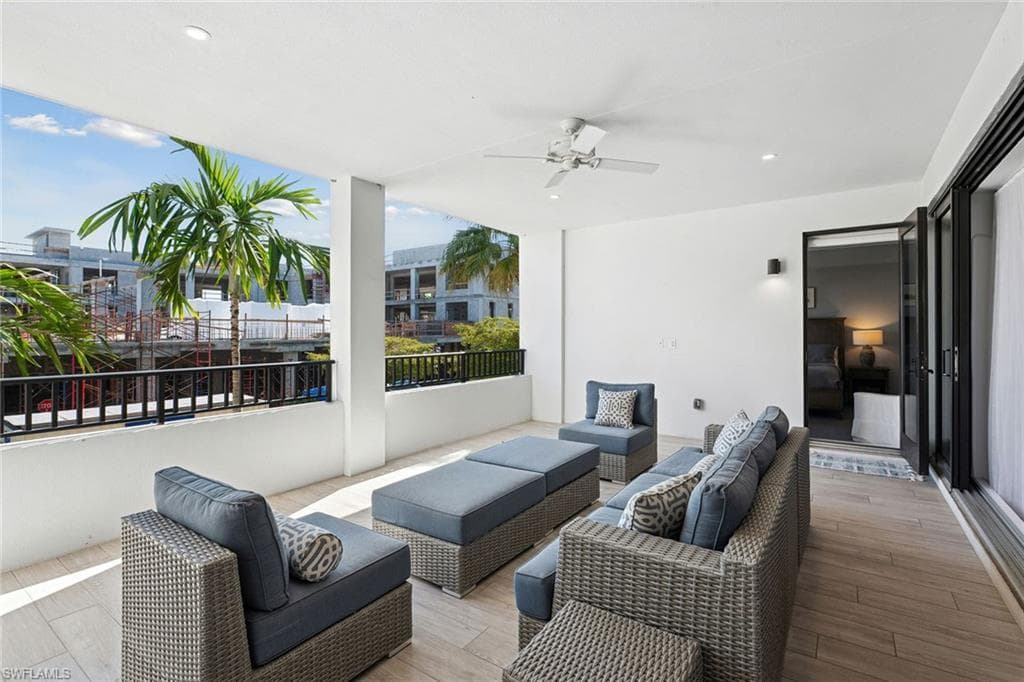 1135 3rd AVE S # 119, NAPLES FL 34102-37