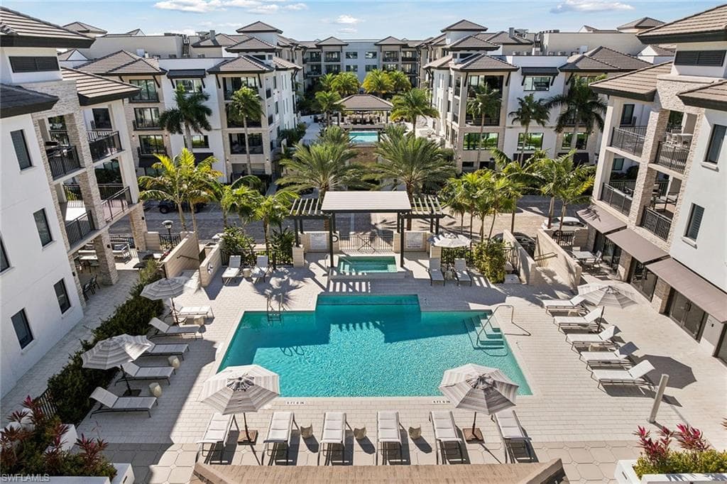 1135 3rd AVE S # 119, NAPLES FL 34102-48