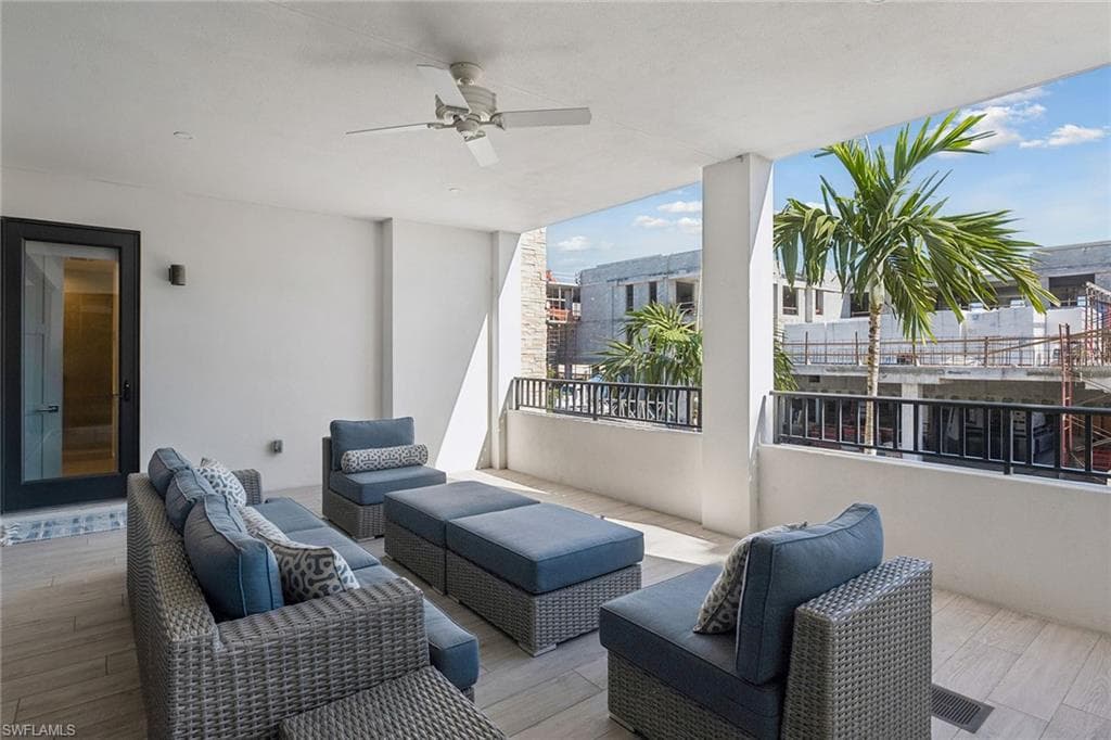 1135 3rd AVE S # 119, NAPLES FL 34102-36