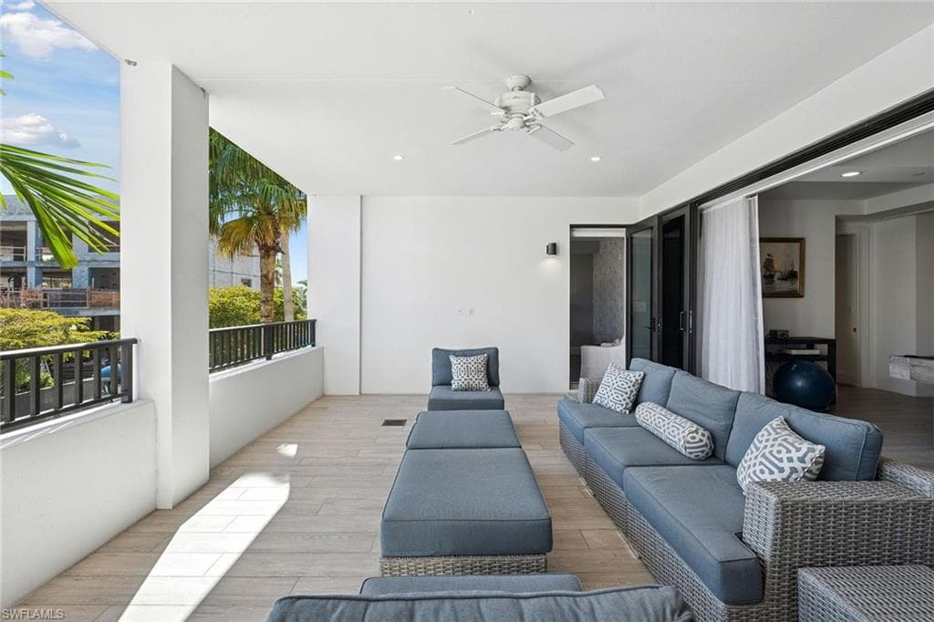 1135 3rd AVE S # 119, NAPLES FL 34102-38