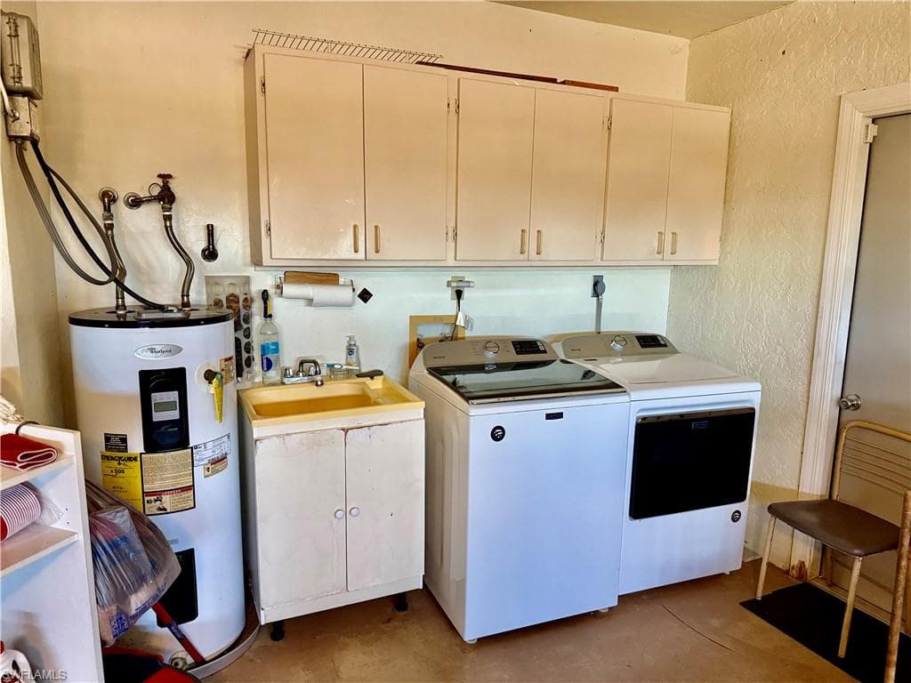 626 Linville PL, LEHIGH ACRES FL 33936-26