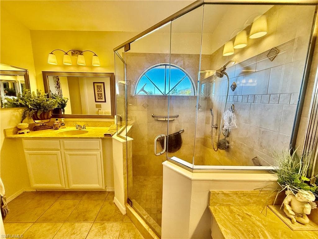 626 Linville PL, LEHIGH ACRES FL 33936-17