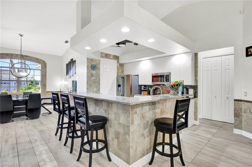 8596 Southwind Bay CIR, FORT MYERS FL 33908-7