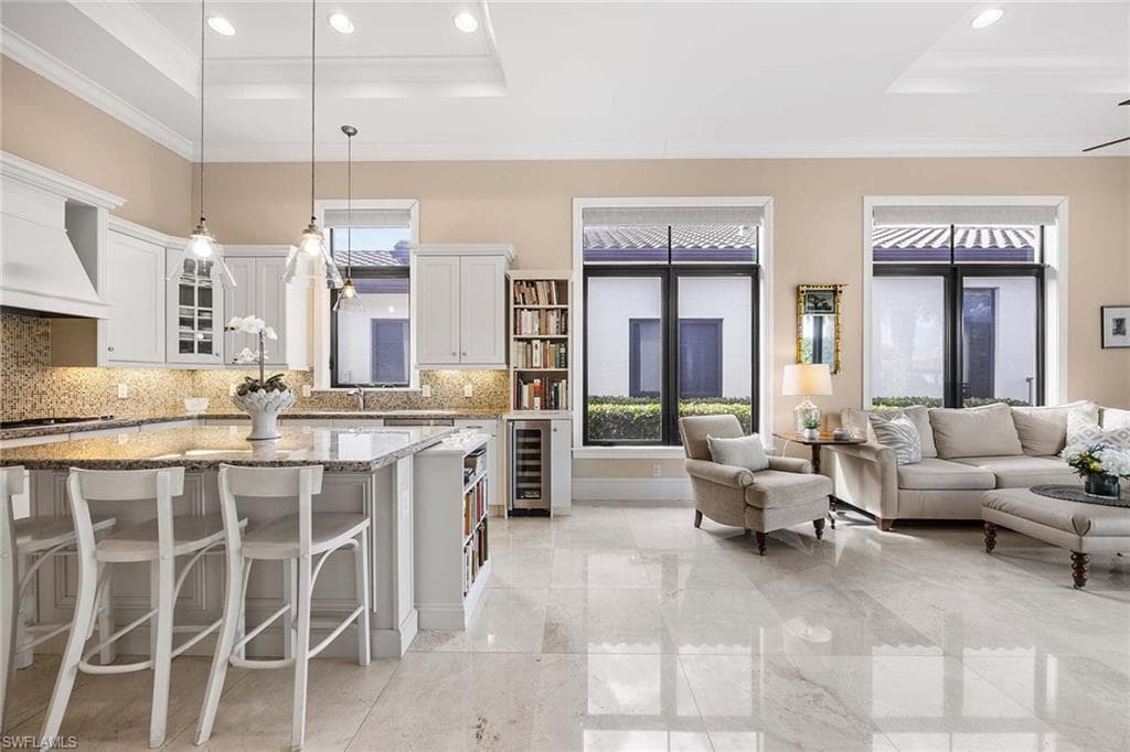 2277 Residence CIR-22