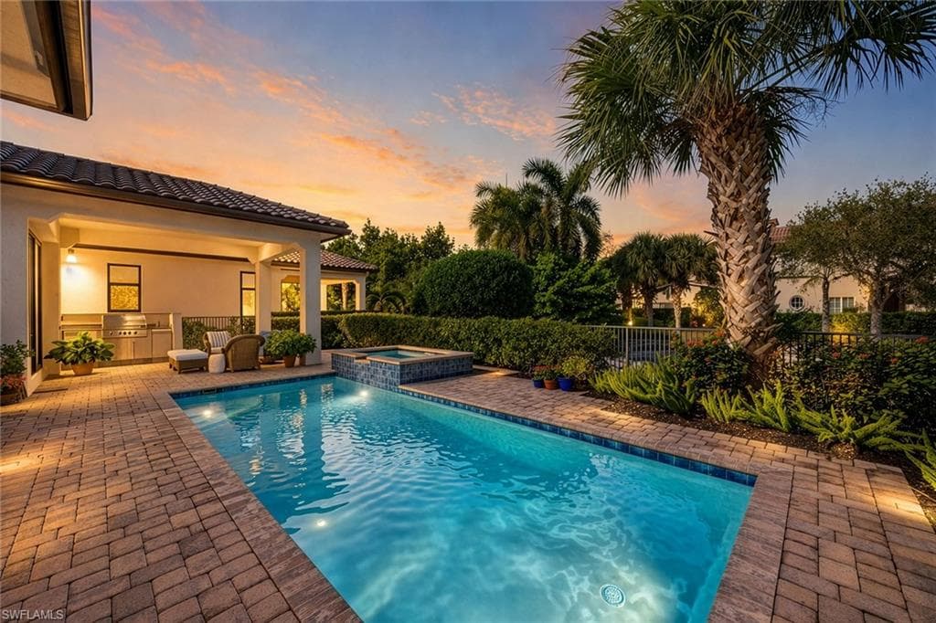2277 Residence CIR-1