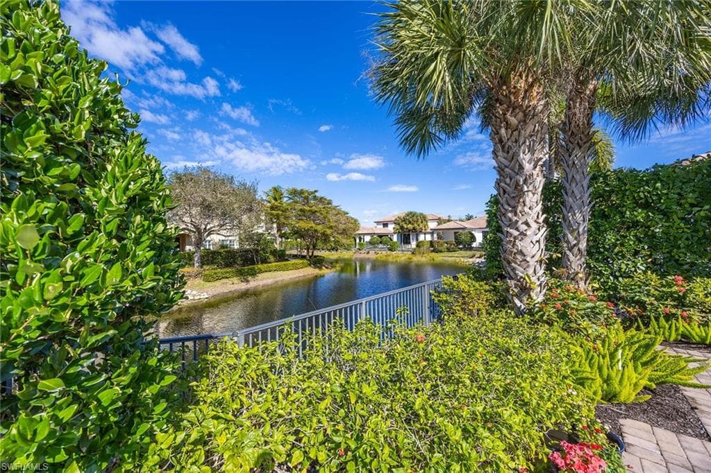 2277 Residence CIR-10