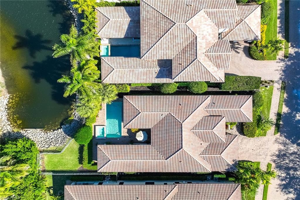 2277 Residence CIR-30