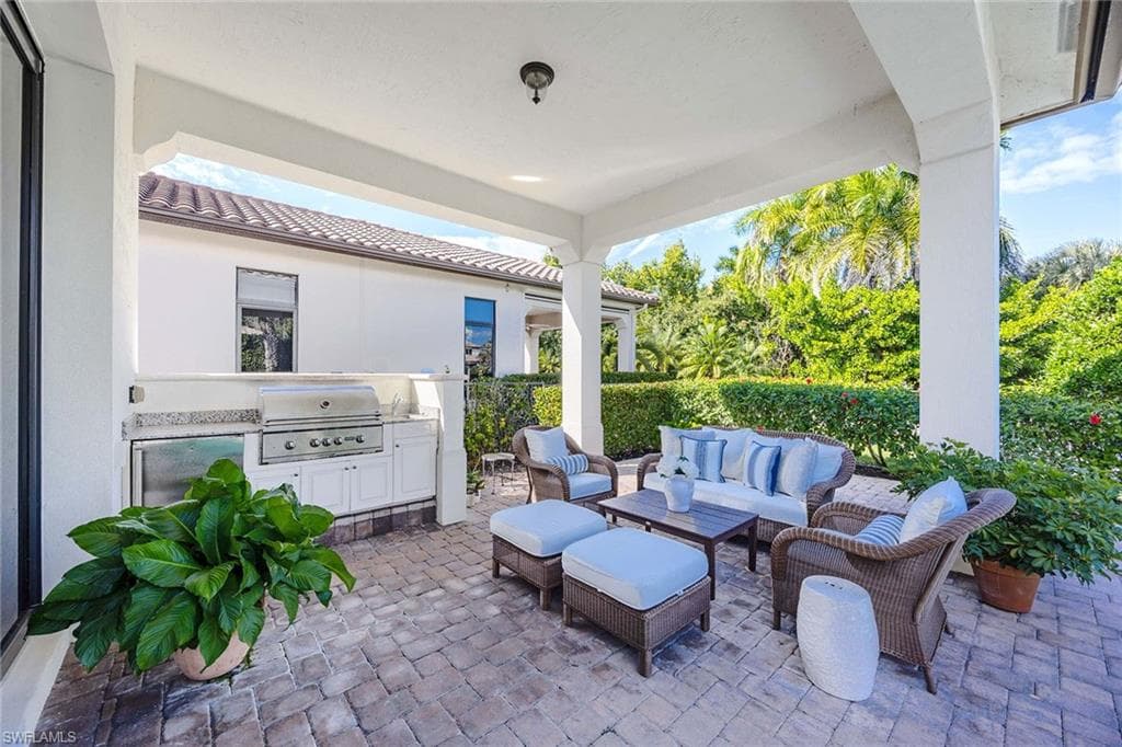 2277 Residence CIR-3