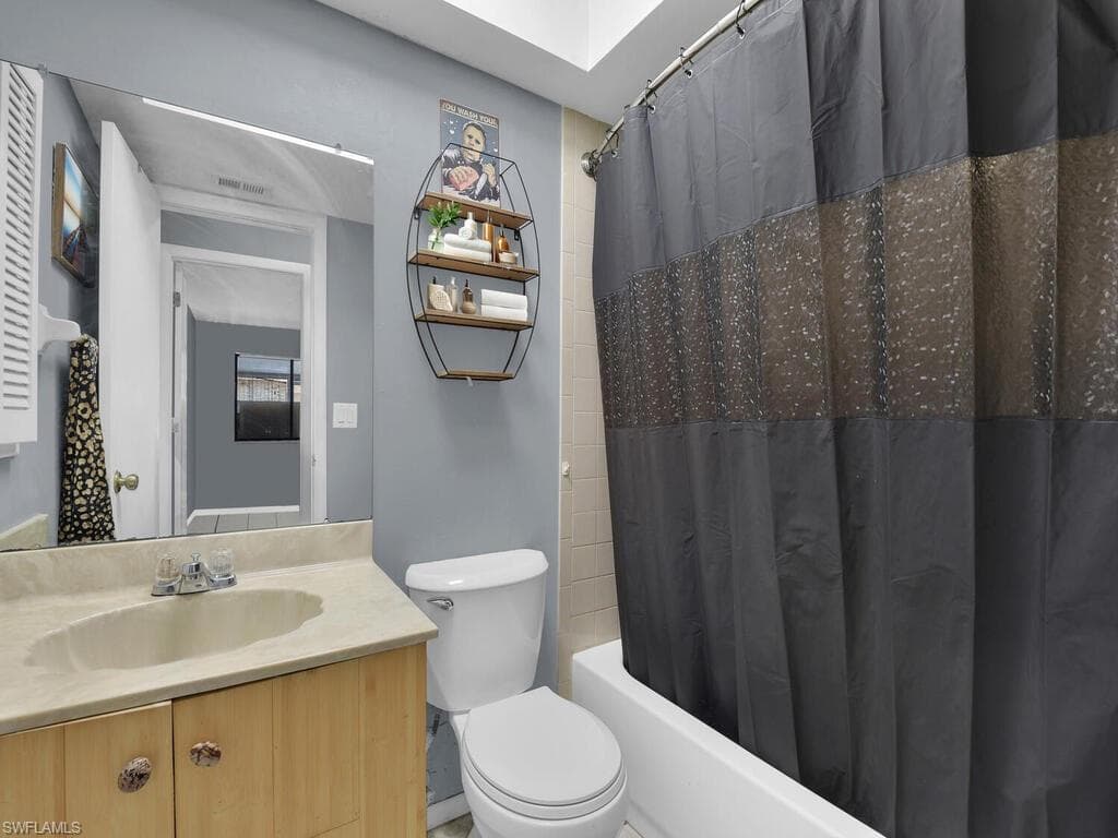 1249 SE 8th ST 108-17