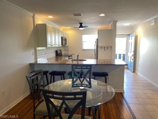 632 Victoria DR # 201, CAPE CORAL FL 33904-7