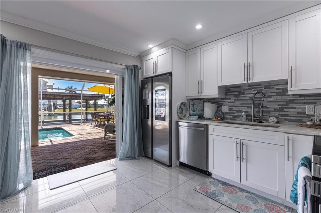 164 Trinidad ST, NAPLES FL 34113-26