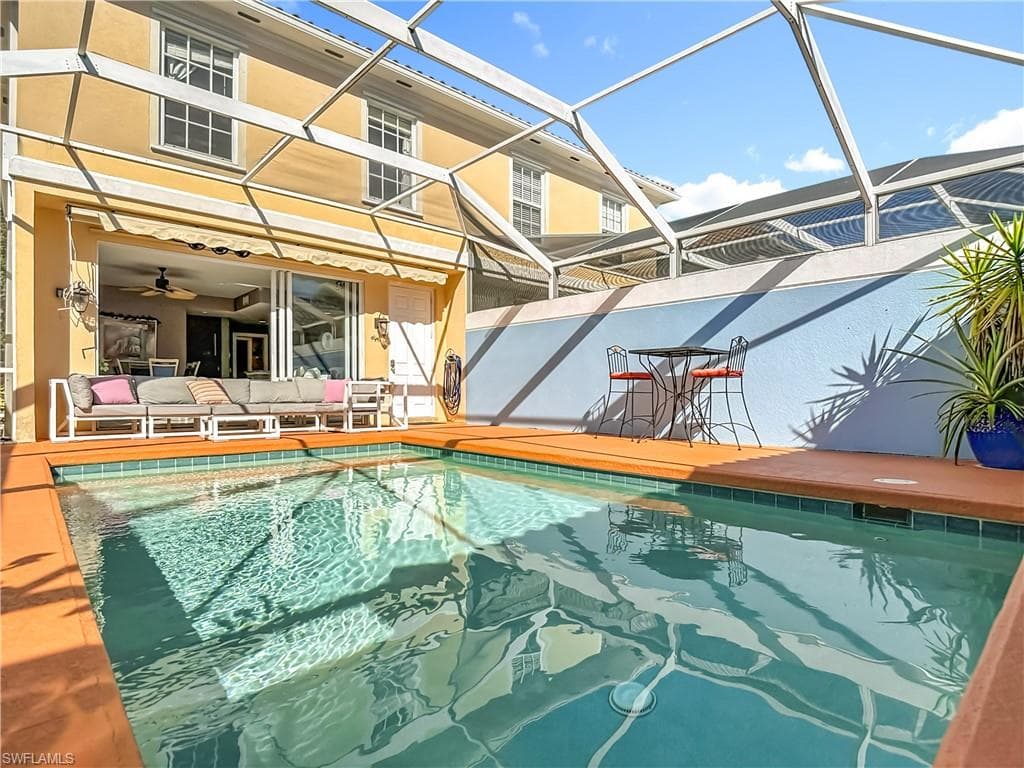 6186 Towncenter CIR-22