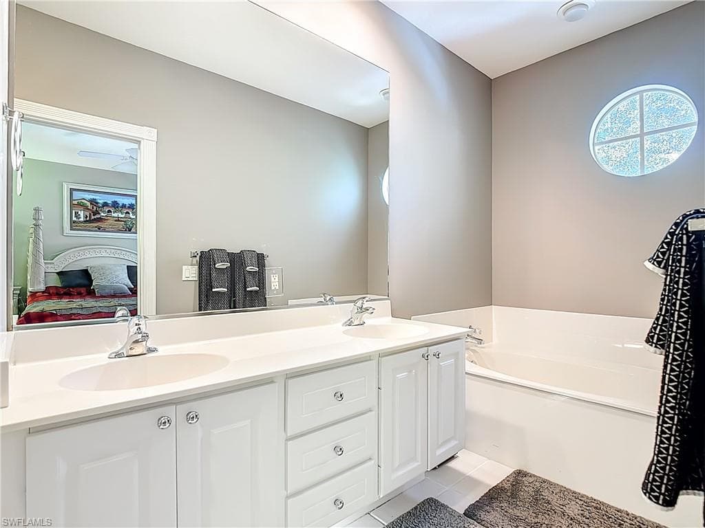 6186 Towncenter CIR-26