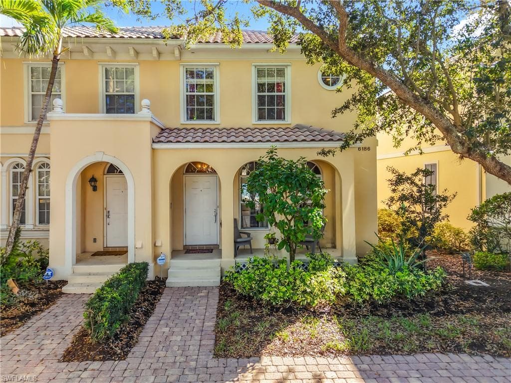 6186 Towncenter CIR-1