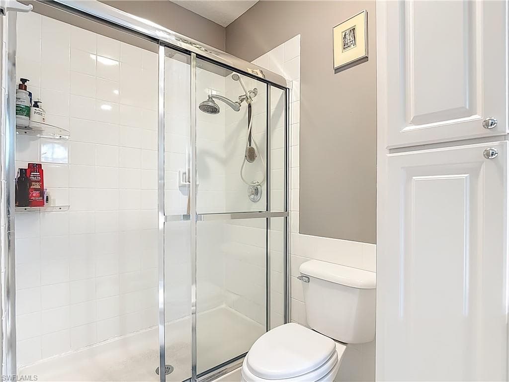 6186 Towncenter CIR-35