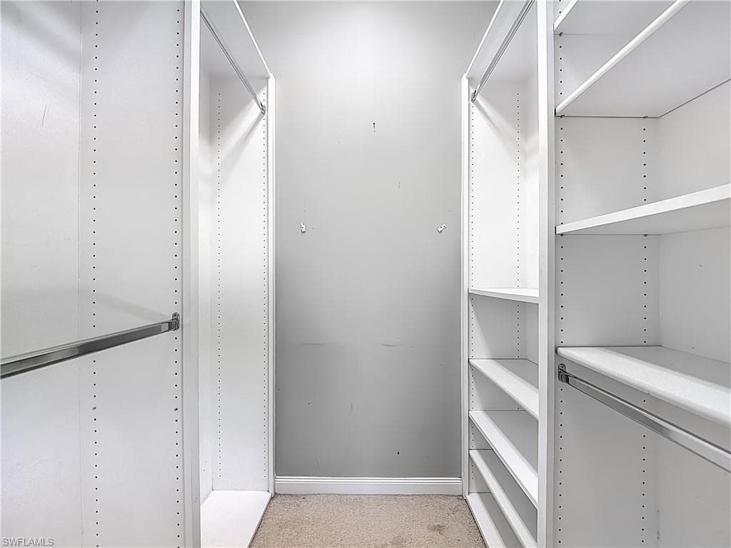 6186 Towncenter CIR-33
