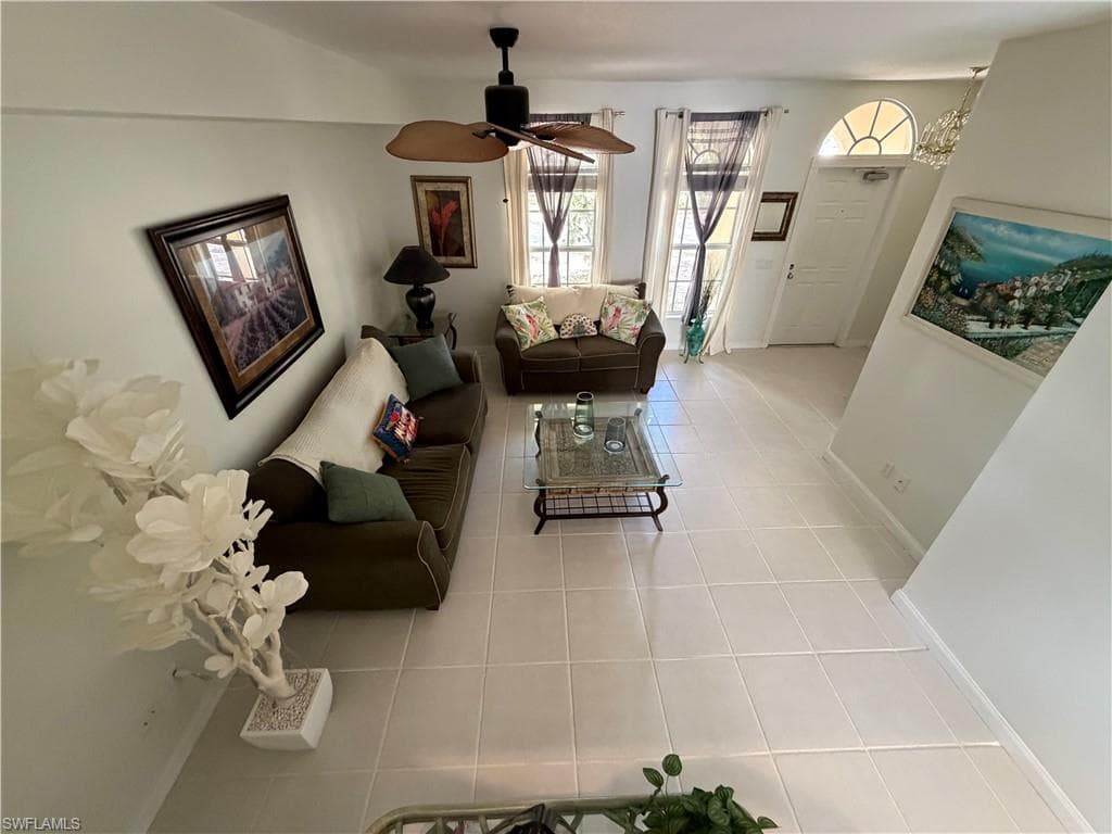 6186 Towncenter CIR-9